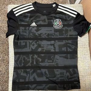 Adidas youth medium Mexico soccer jersey